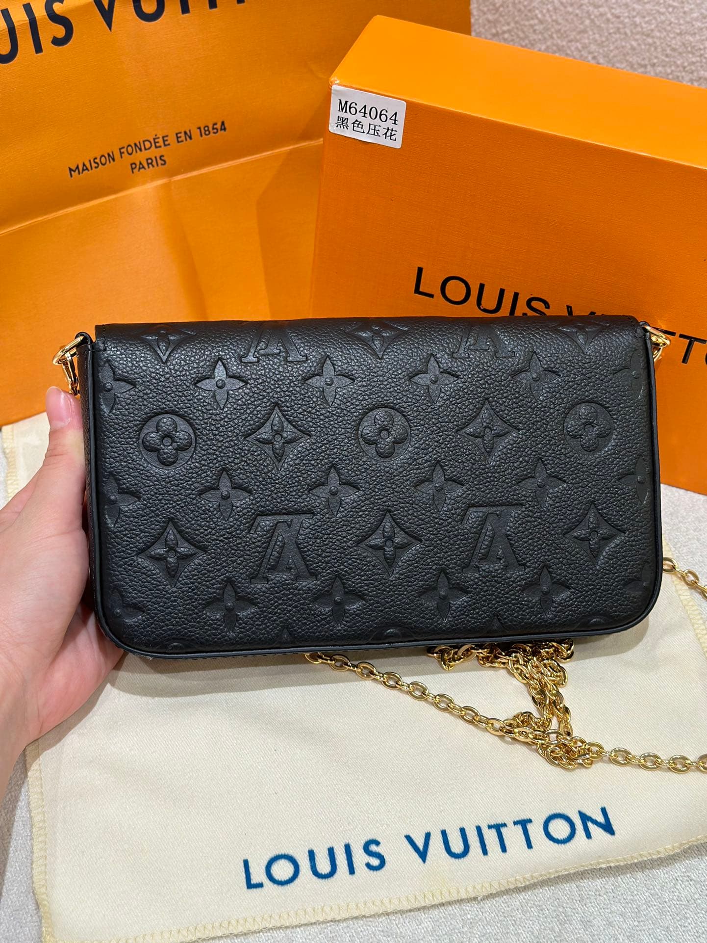 로로피아나 뉴 카메라 쇼퍼 (28x19x12) 블랙